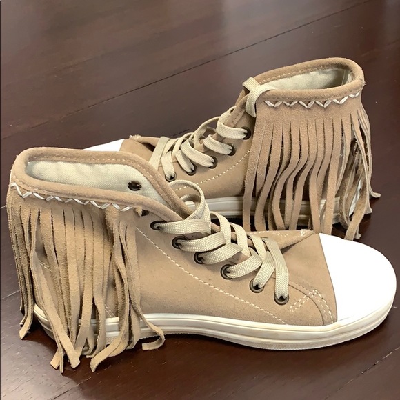 Tan suede fringe sneakers - Picture 5 of 8